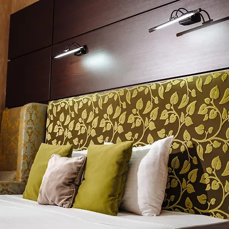 Maxim Pasha Hotel