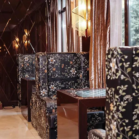 Maxim Pasha Hotel